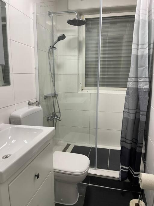 City Apartment 3 Krefeld - 20 Km Dus Airport/Messe エクステリア 写真